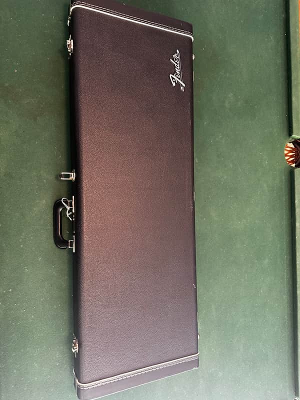 Fender Pro Series Case for Strat and Tele 2012 - Black image 1