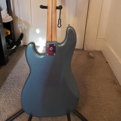 Fender Player Precision Bass with Maple Fretboard 2018 - Present Tidepool image 3