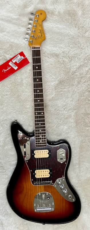 Fender Kurt Cobain Jaguar Right-Handed, Rosewood Fingerboard, 3-Color Sunburst