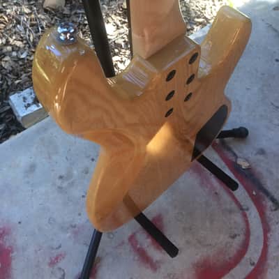 G&L L-2000 Tribute left handed Bass Natural Ash image 12