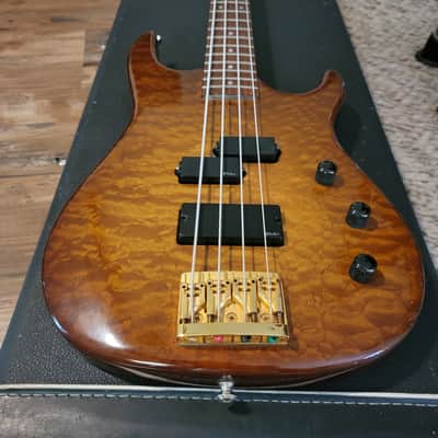 1991 Hamer USA Chaparral 4 String Bass Guitar Beautiful Honey Quilt Top/Back W/OHSC 8.5 Pounds image 4
