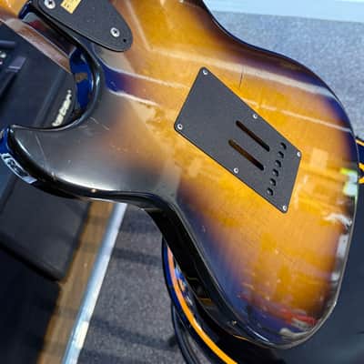 G&L 1984 SC-3 USA, 3-Tone Sunburst image 4