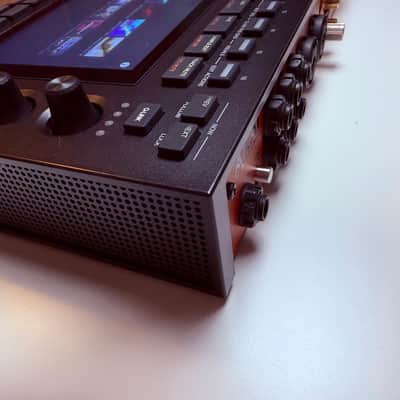 Akai MPC Live III Standalone Sampler / Sequencer 2025 - Present - Black image 4