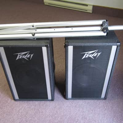 Peavey 112PT PA Enclosure 12-inch Pair with one Peavey stand image 4