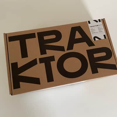 Native Instruments Traktor X1 MK3 - Portable USB DJ Controller (Brand New) image 9