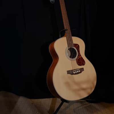Guild B-240EF Fretless Acoustic Bass – Natural image 1