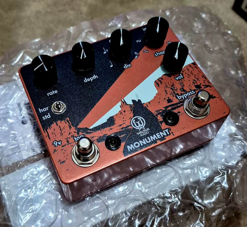 Walrus Audio Monument Harmonic Tap Tremolo V1 2017 - Coral / Black image 1