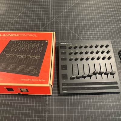Novation Launch Control XL MK3 - MINT - w/ LTGEM Hard Case & Box image 3