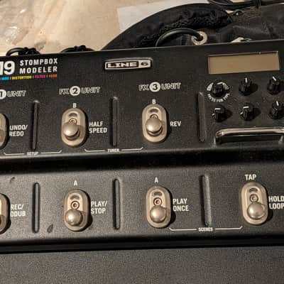 Line 6 M9 Stompbox Modeler 2010s - Black