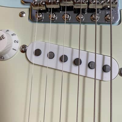 Fender MIJ Heritage 60s Stratocaster 2020-2025 - Sonic Blue image 4