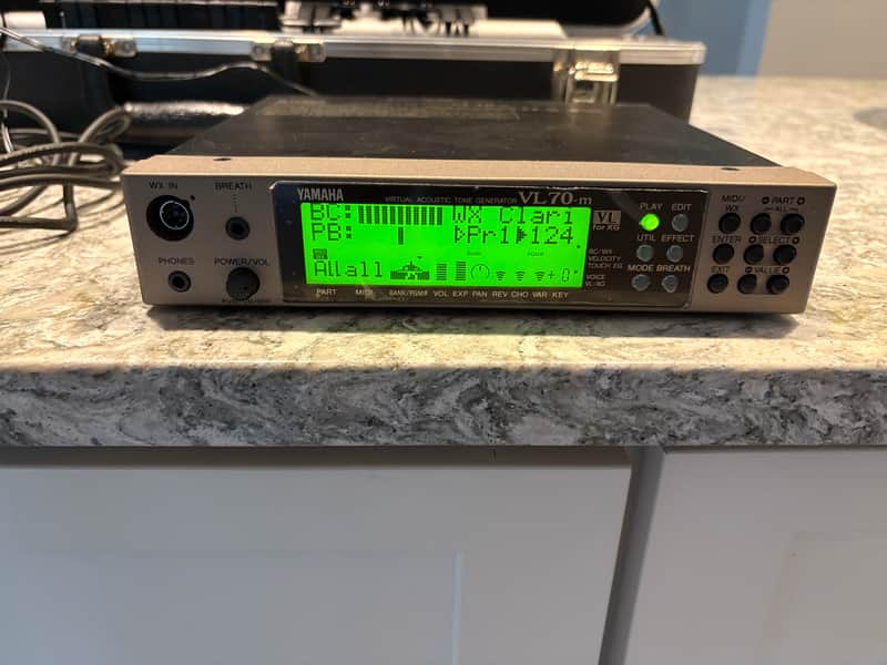 YAMAHA WX5 MIDI Wind Controller with VL70-m Virtual Acoustic Tone