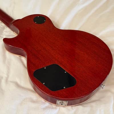 Gibson Les Paul Standard - Heritage Cherry Red - Eric Clapton, George Harrison "Lucy" Vibe - Free Pro Setup image 9