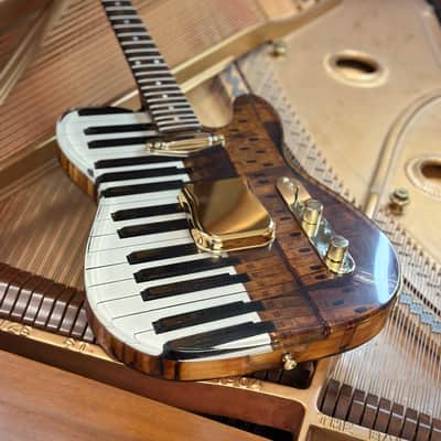 Gepettos Guild Piano Guitar image 6