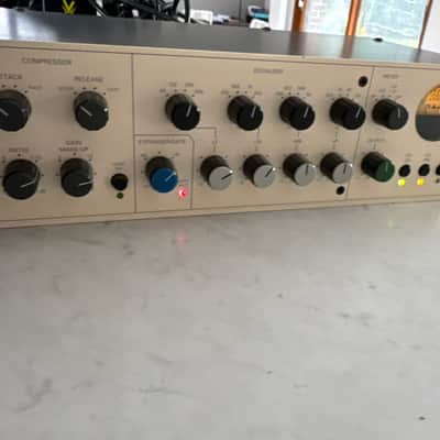 TL Audio 5051 Ivory 2 Series Mono Valve Processor 2010s - White image 4