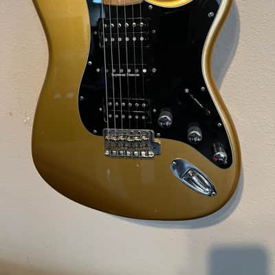 Fender Stratocaster 1979 - Gold Moded image 2