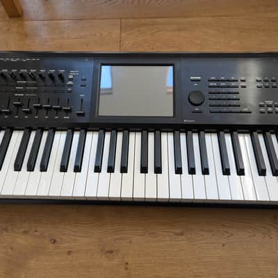 Korg KRONOS 2 73-Key Digital Synthesizer Workstation 2014 - Present - Black/Wood