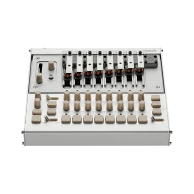 Korg PHASE8 8-Voice Acoustic Synthesizer image 3