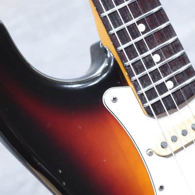 Fender '62 Stratocaster Reissue STD-62 MIJ 3-Color Sunburst El. Guitar w/Case image 5