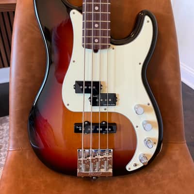Fender American Ultra Precision Bass with Rosewood Fretboard 2019 image 2