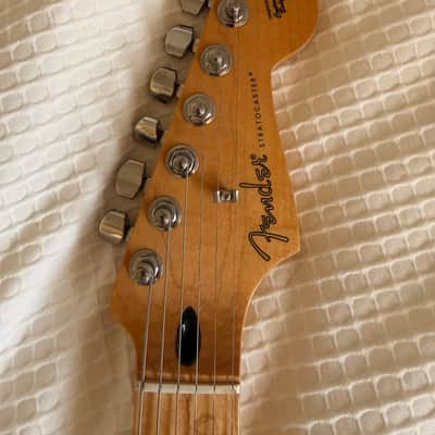 Fender Player Stratocaster 2021 - 3 Tone Sunburst - Excellent Condition - Fender Gig Bag image 6