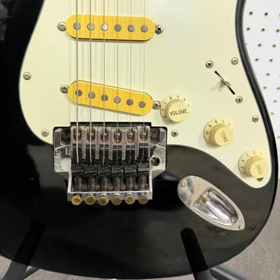 Fender Stratocaster MIJ 1984-1987 - Black Made in Japan image 6