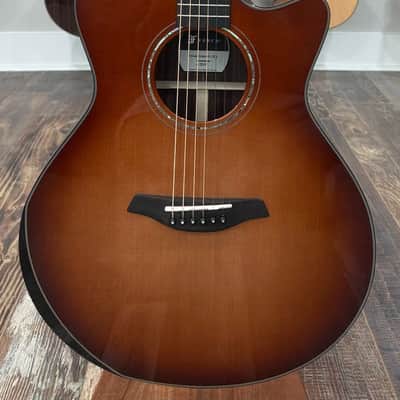 Furch Yellow Deluxe Gc-CR a Sunburst Cedar/Rosewood *CNR Active - new neck* Duo Bevels /w Hardshell case image 2