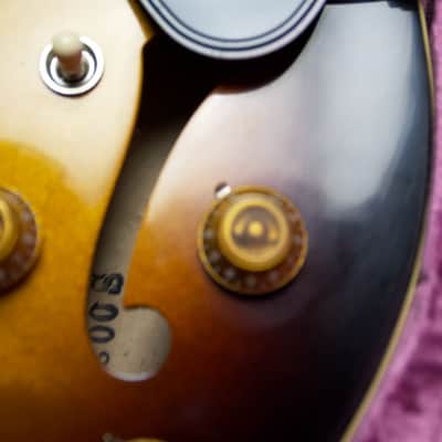 Gibson Custom Shop True 1959 Historic Reissue Memphis ES-330 "VOS" Vintage Burst 2018 image 7