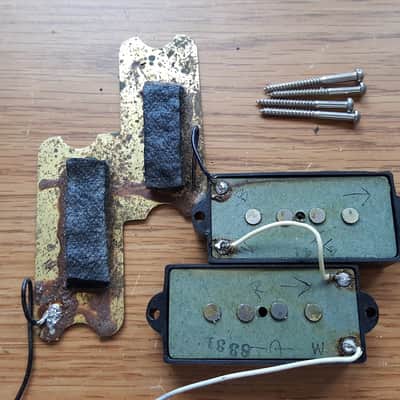 Vintage 1971 Fender Precision Bass Pickups - 1970's P Bass Gray Bottom Pickup image 2