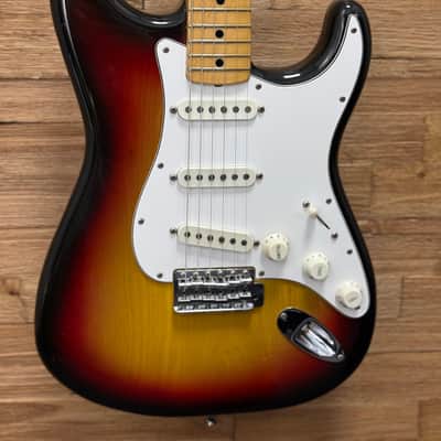 Fender Vintage Stratocaster Guitar -Maple Fretboard 1976- Sunburst- 10lbs w/non original pups + case image 1
