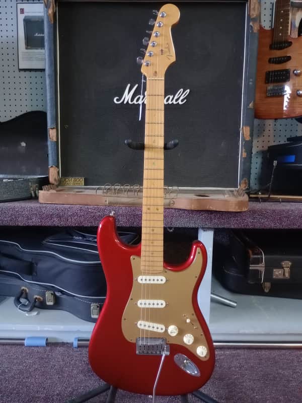 Fender 50th Anniversary American Deluxe Strat Candy Apple Red/Gold  2004 Red w/Gold Pickguard & Tweed Hardcase *** FREE SHIPPING *** image 1