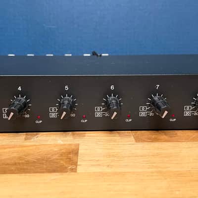 Yamaha MLA7 8-Channel Mic Line Amplifier image 2