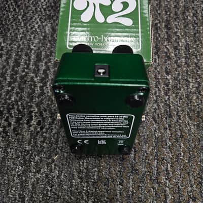 Electro-Harmonix Bass Big Muff Pi 2 Dual Op-Amp Fuzz 2026 - Green / White image 4