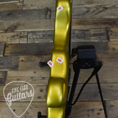 Pre-Owned Big H Design Splatocaster - Metallic Yellow with Hard Shell Case image 21