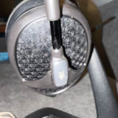 MEZE AUDIO EMPYREAN II | OPEN-BACK ISODYNAMIC HYBRID PLANAR HEADPHONES image 4