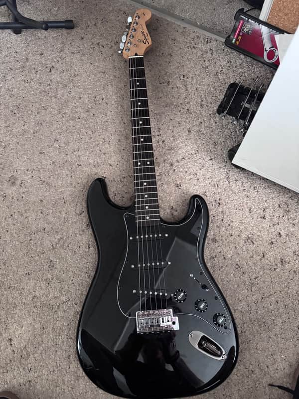 Squier Affinity Series Stratocaster with Rosewood Fretboard