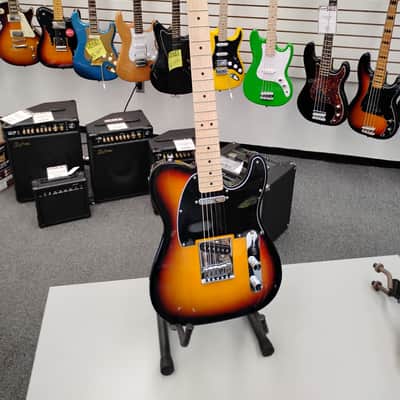 Squier Affinity Telecaster 3 Tone Sunburst image 1
