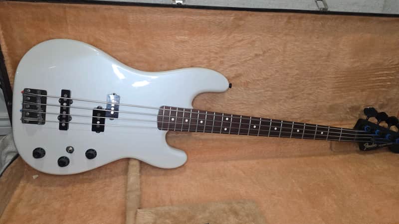 Fender Jazz Bass Special