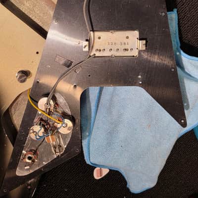 Gibson Flying V Silverburst 1982 image 10
