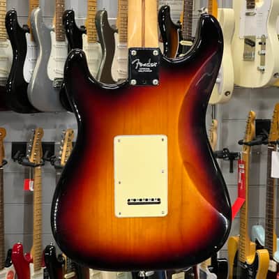 Fender   American Pro Professional Stratocaster 3 Tone Sunburst image 6