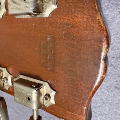 Gibson J-50 Deluxe 1973-1975 with restoration video image 12