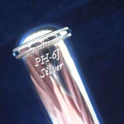 Mint Open Box Pearl PF-665RBE Open-Hole Flute, Silver Head; with Case image 4