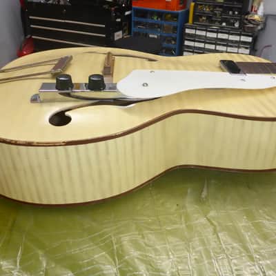 Kay Harmony L9-5520 P4 " West Point " Arch Top '59-'69  - White Burst image 6
