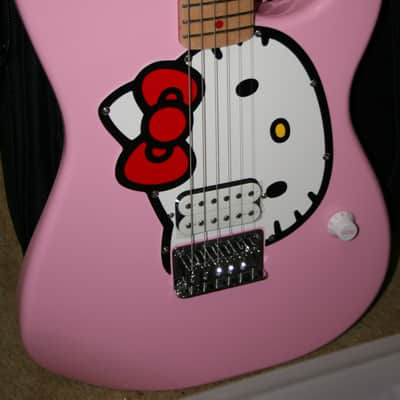 NEW Fender Squier Hello Kitty Stratocaster 2024 - Pink image 2