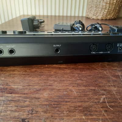 Roland CR-1000 /w 2 original footswitches and manual image 10