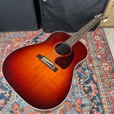 *Video* Gibson '64 J-45 ADJ Dealer Exclusive for Fuller's Guitars Cherry Sunburst - 2000 image 5