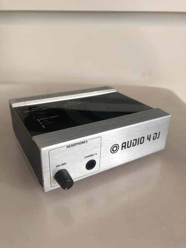 Native Instruments Audio 4 DJ image 1