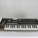 Korg MicroKORG 37-Key Synthesizer/Vocoder 2002 - 2019 - Silver