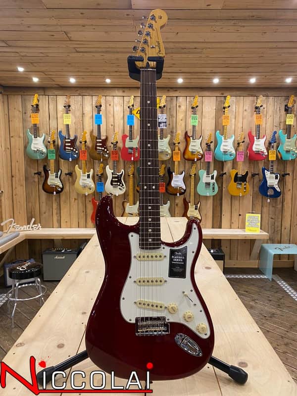 Fender Player II Stratocaster, Rosewood Fingerboard, Transparent Cherry Burst image 1
