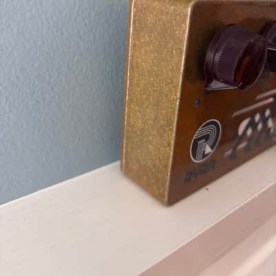 Ryra The Klone Gold image 2