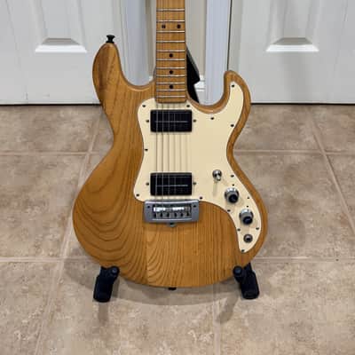 1982 Peavey T-15 – Made in USA – Natural – Serial #01002145 incl hard case image 1